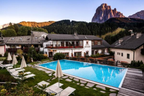Гостиница Vitalpina Hotel Dosses  Санта-Кристина-Вальгардена